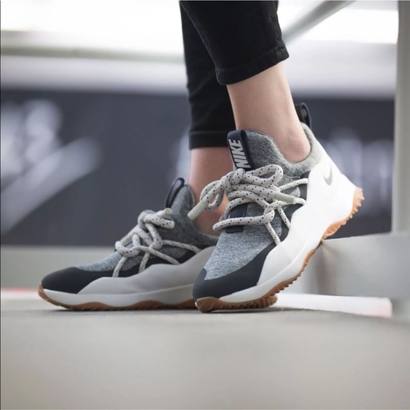 nike city loop women's shoes